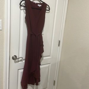 Stunning NWT Calvin Klein dress size 8. This dress is absolutely gorgeous.